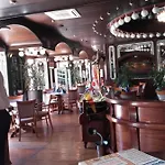 阿德瑞安纳酒店 酒店 3*