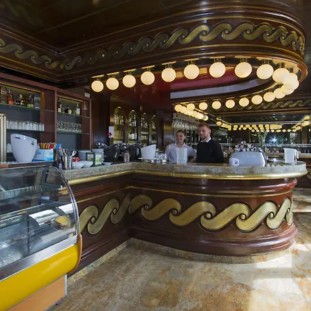 Отель Adriana Сплит