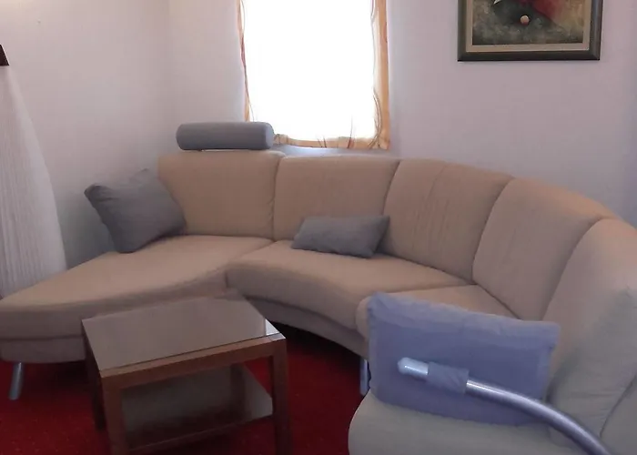 Отель Adriana 3*