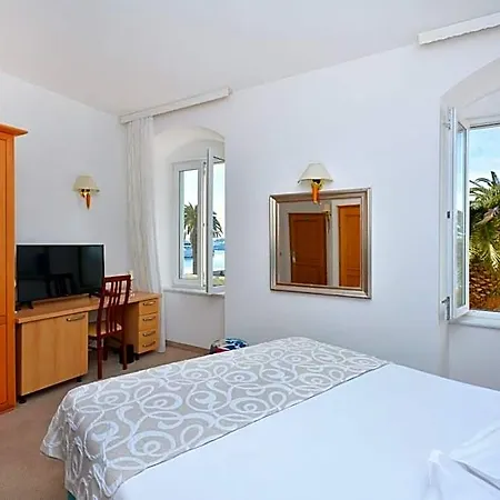 Otel Adriana 3*