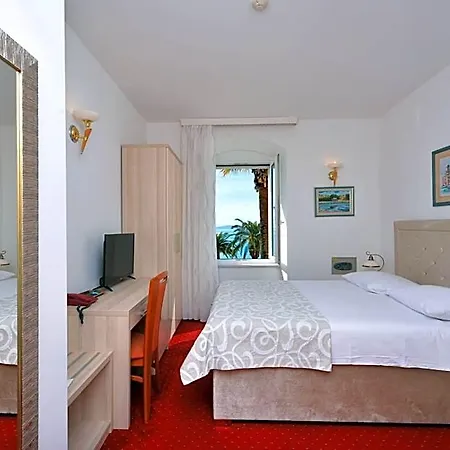 Otel Adriana