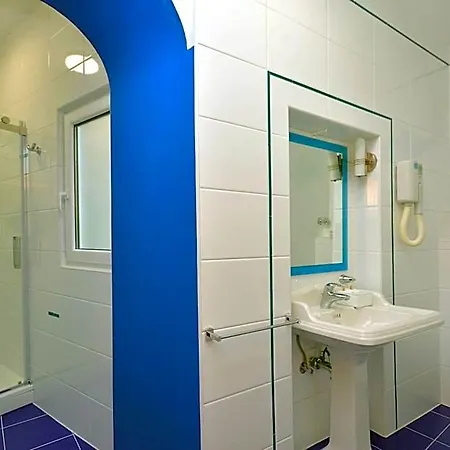 Otel Adriana