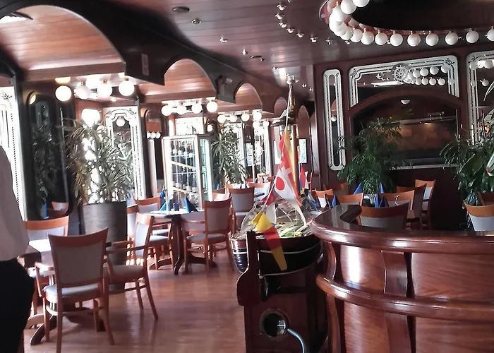 Adriana Hotel 3*