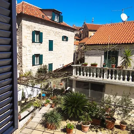 Hotel Adriana